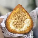Coxinha de frango com Requeijão