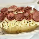 Batata recheada de Calabresa
