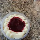 Ninho com geleia de frutas vermelhas