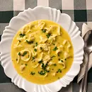 CAPELLETI DE CARNE AO CALDO DE LEMON PEPPER