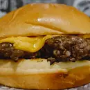 CHEESE BURGUER