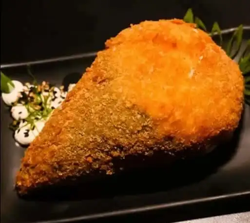 Temaki Salmão Grelhado Hot + R$20 leve outro!