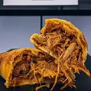 Empanada de Pernil com Barbecue