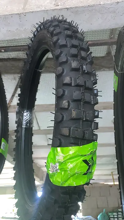 Pneu 160 trilha aro 18