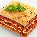 Marmitex média de lasanha a bolonhesa