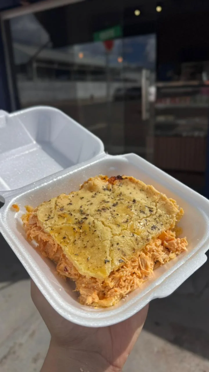 torta de frango folhada com catupiry 300g