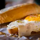 Pão com Ovo