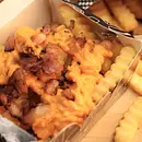 Batata com Cheddar e Bacon / G